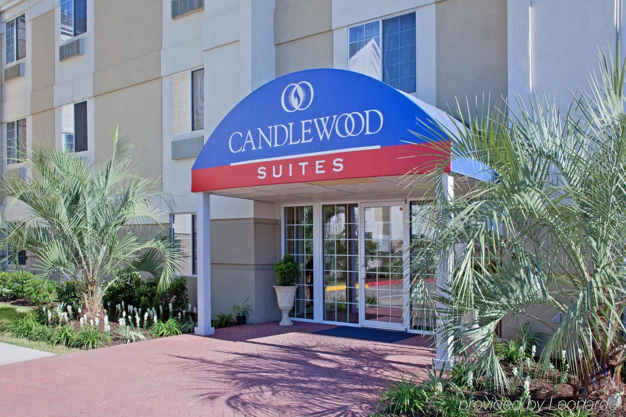Candlewood By Ihg Hotel Beaumont