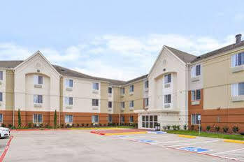 Candlewood By Ihg Hotel Beaumont